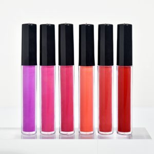 Moisturizing Long-Lasting Glossy Lip Glaze  Matte Mirror Finish, Water-Glossy,  Long-Lasting Color, Brightening Effect